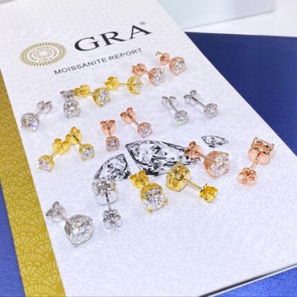 Pendientes de Moissanita Engaste de 4 Garras en Plata 925